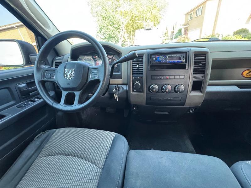 RAM 1500 SLT Quad Cab 4WD 2012