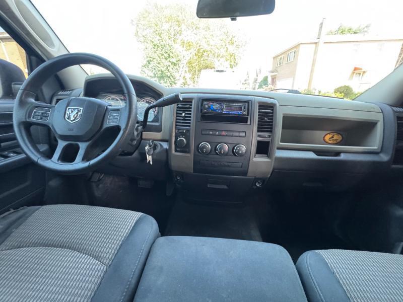 RAM 1500 SLT Quad Cab 4WD 2012