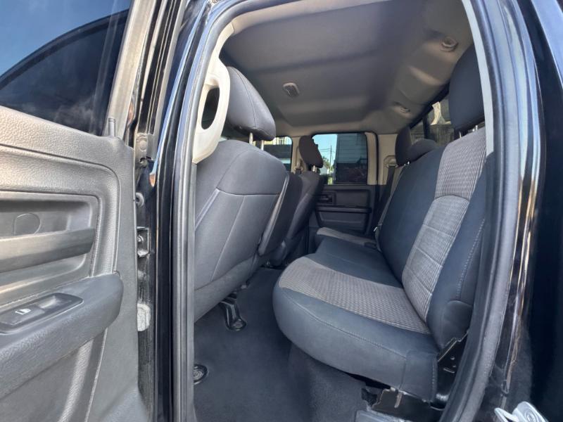 RAM 1500 SLT Quad Cab 4WD 2012