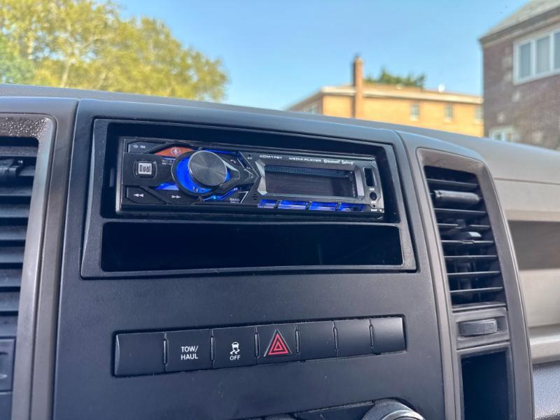 RAM 1500 SLT Quad Cab 4WD 2012