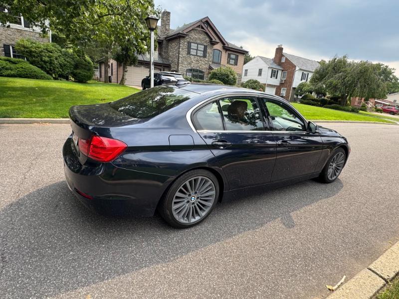 BMW 3-Series 328i xDrive Sedan 2013