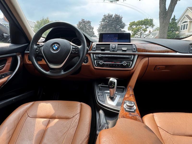 BMW 3-Series 328i xDrive Sedan 2013
