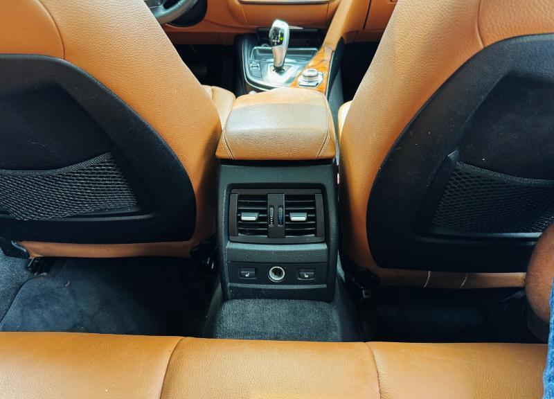 BMW 3-Series 328i xDrive Sedan 2013