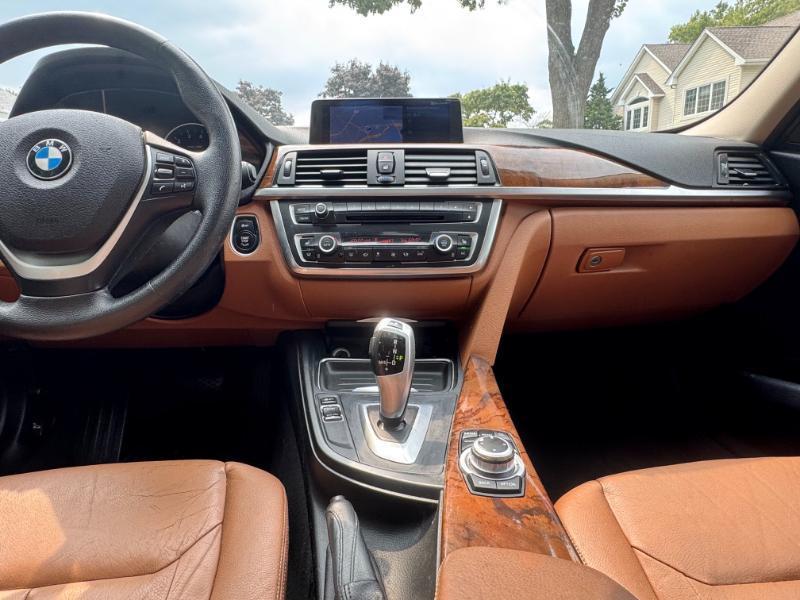 BMW 3-Series 328i xDrive Sedan 2013