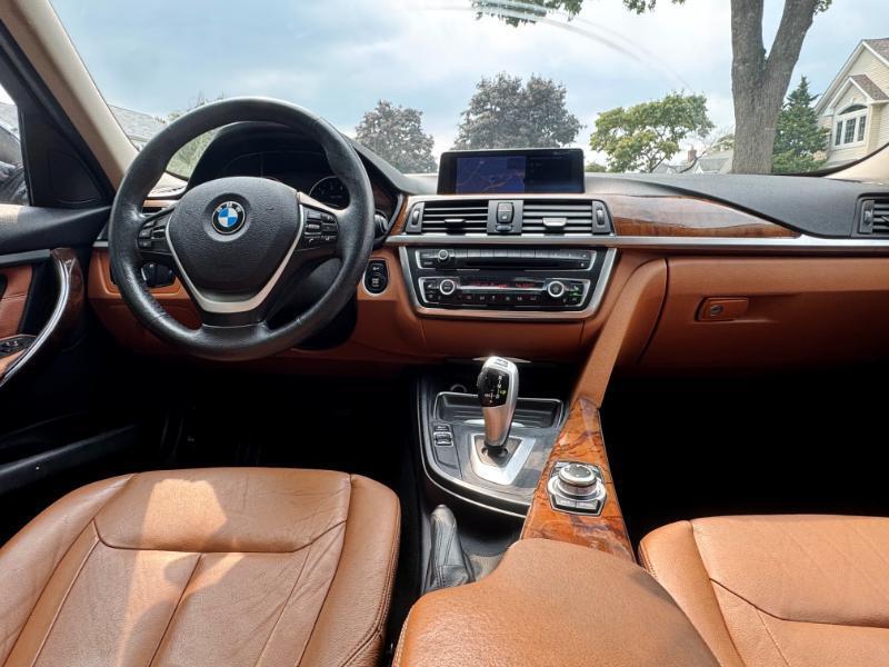 BMW 3-Series 328i xDrive Sedan 2013