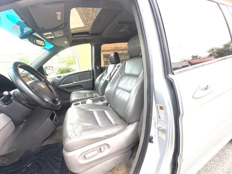 Honda Odyssey EX-L w/ DVD and Navigation 2010