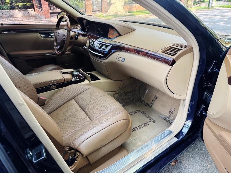 Mercedes-Benz S-Class S550 2008