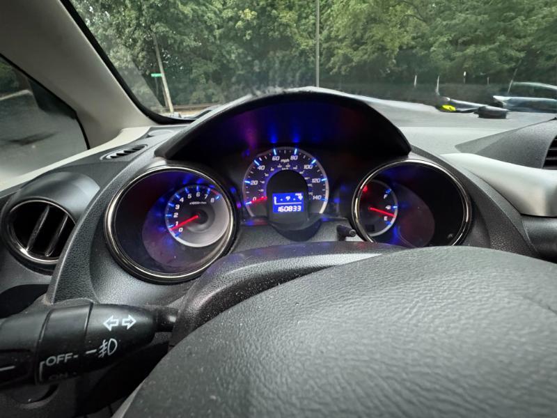 Honda Fit Sport 5-Speed AT 2012