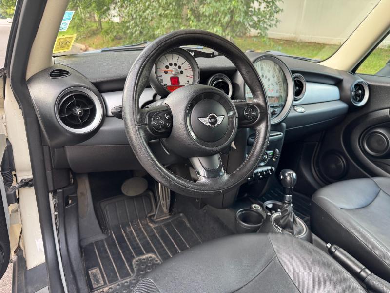 MINI Cooper Base 2012