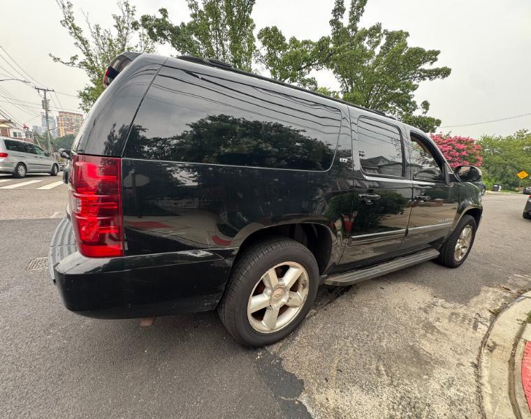 Chevrolet Suburban LT2 1500 4WD 2007
