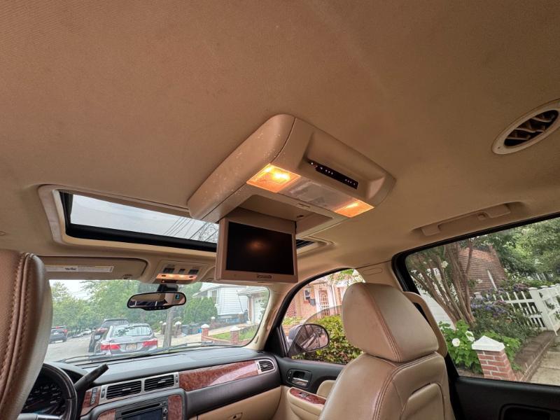 Chevrolet Suburban LT2 1500 4WD 2007