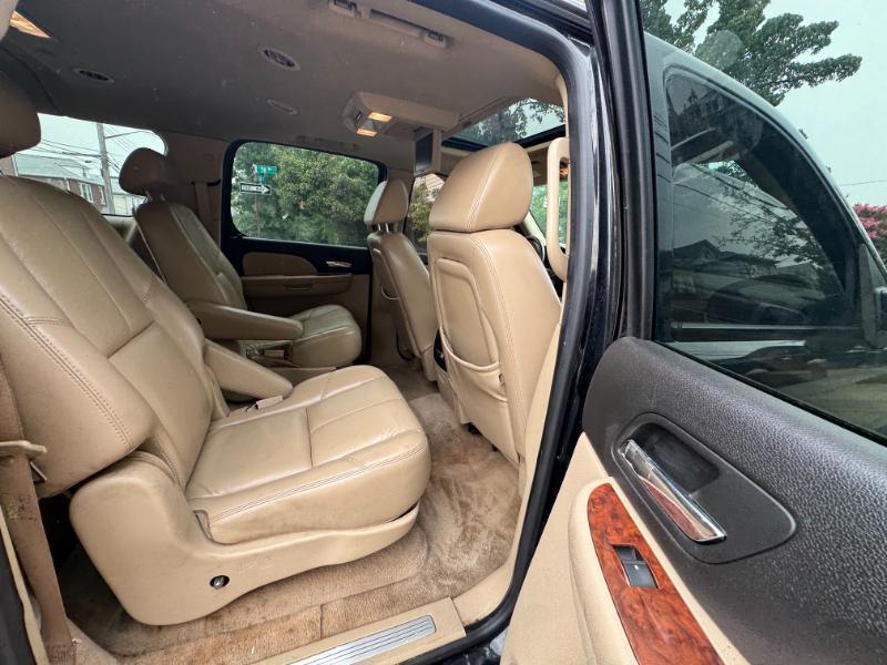 Chevrolet Suburban LT2 1500 4WD 2007