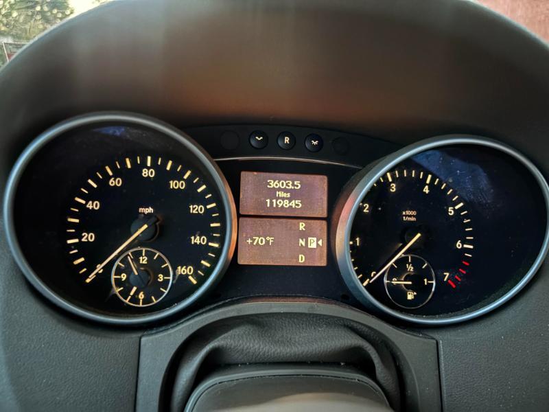 Mercedes-Benz M-Class ML350 4MATIC 2011