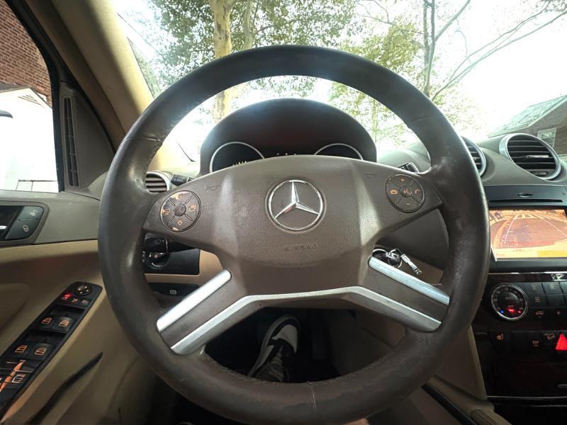 Mercedes-Benz M-Class ML350 4MATIC 2011