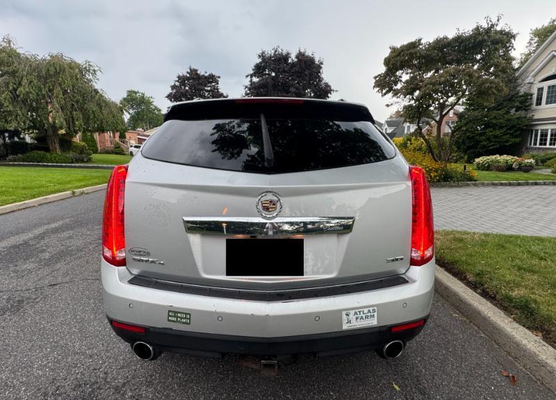 Cadillac SRX Luxury AWD 2012