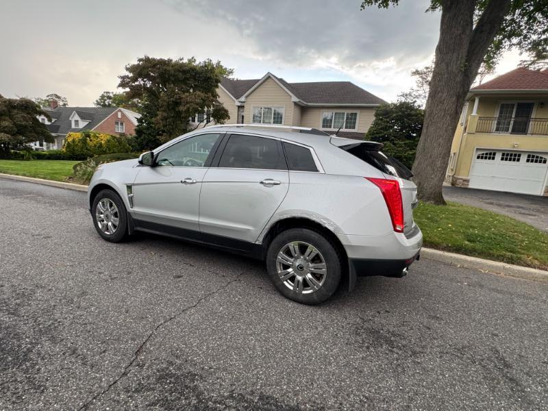 Cadillac SRX Luxury AWD 2012