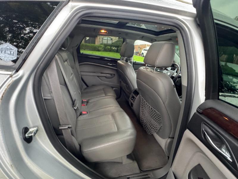 Cadillac SRX Luxury AWD 2012
