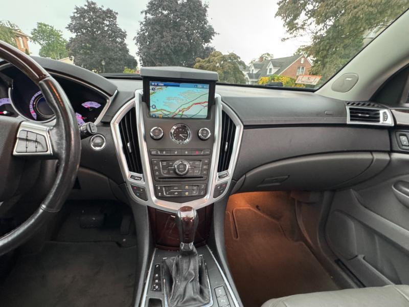 Cadillac SRX Luxury AWD 2012
