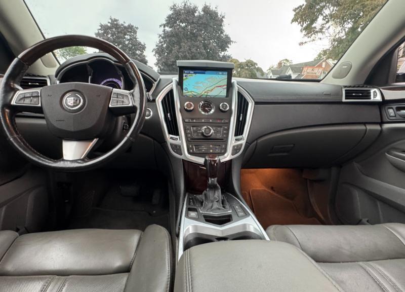 Cadillac SRX Luxury AWD 2012