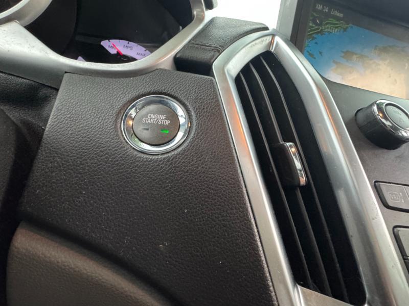 Cadillac SRX Luxury AWD 2012