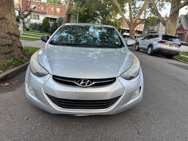 Hyundai Elantra GLS 2013