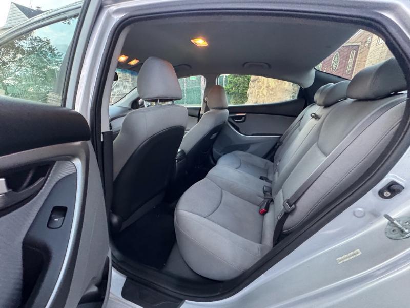 Hyundai Elantra GLS 2013