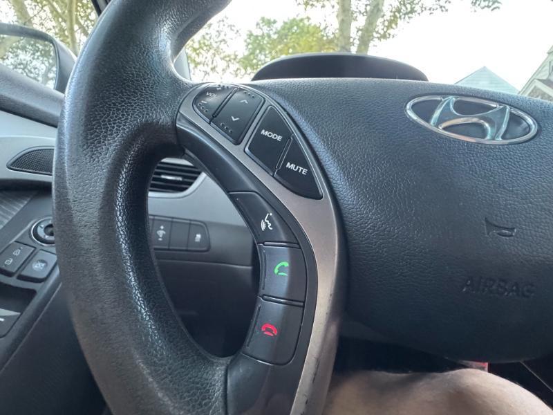 Hyundai Elantra GLS 2013