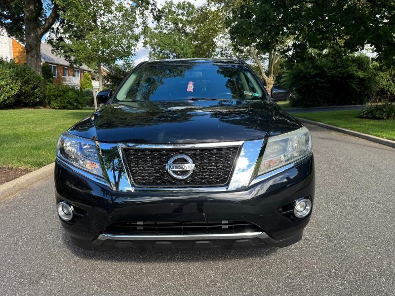 Nissan Pathfinder SV 4WD 2015