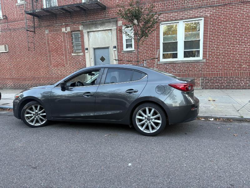 Mazda MAZDA3 i Touring AT 4-Door 2017