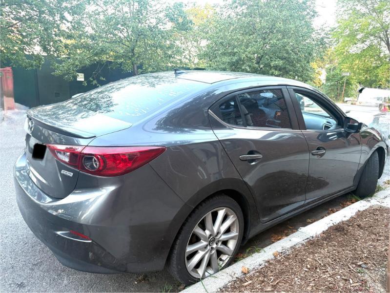 Mazda MAZDA3 i Touring AT 4-Door 2017