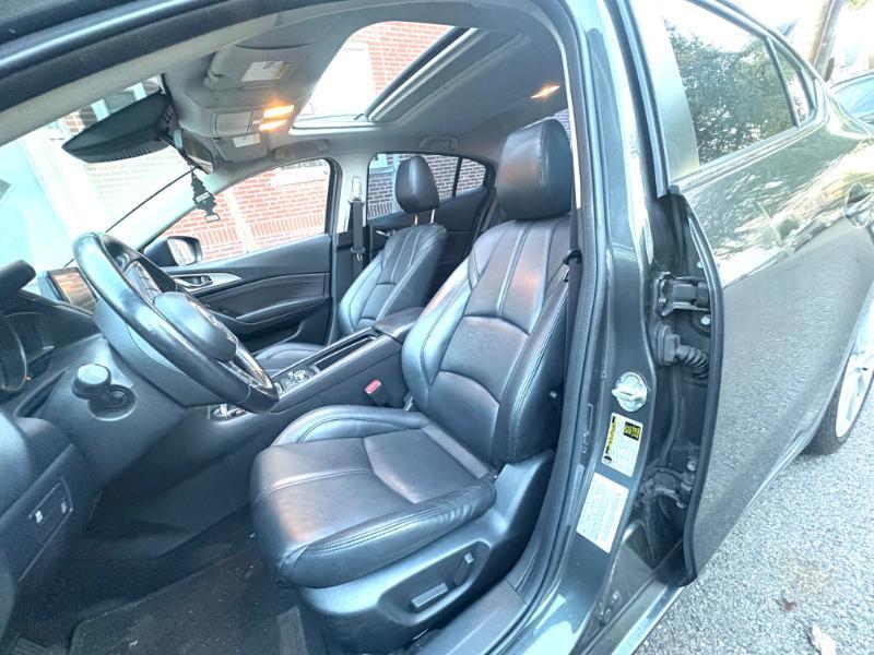 Mazda MAZDA3 i Touring AT 4-Door 2017