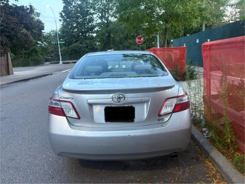 Toyota Camry Hybrid Sedan 2007