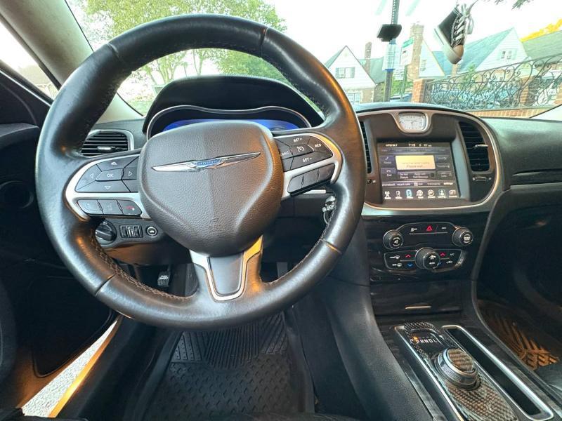 Chrysler 300 Limited 2015