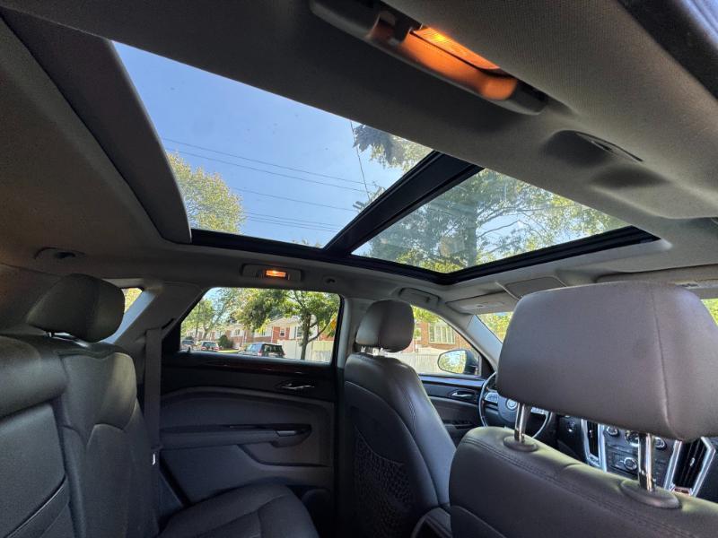 Cadillac SRX Performance AWD 2012