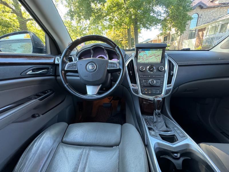 Cadillac SRX Performance AWD 2012