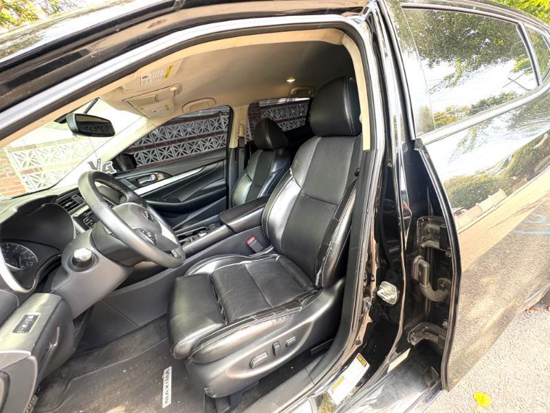 Nissan Maxima 3.5 SV 2017
