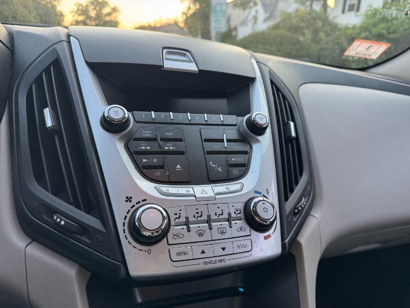 Chevrolet Equinox LS AWD 2010
