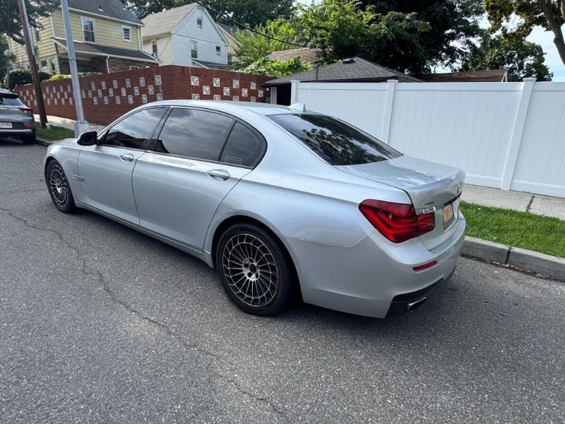 BMW Alpina B7  2015