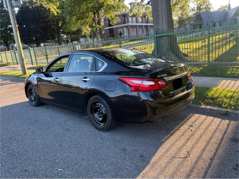 Nissan Altima 2.5 S 2016