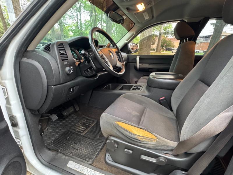Chevrolet Silverado 1500 Work Truck Ext. Cab Long Box 4WD 2009