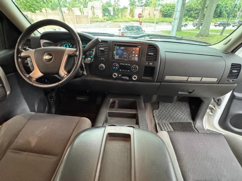 Chevrolet Silverado 1500 Work Truck Ext. Cab Long Box 4WD 2009