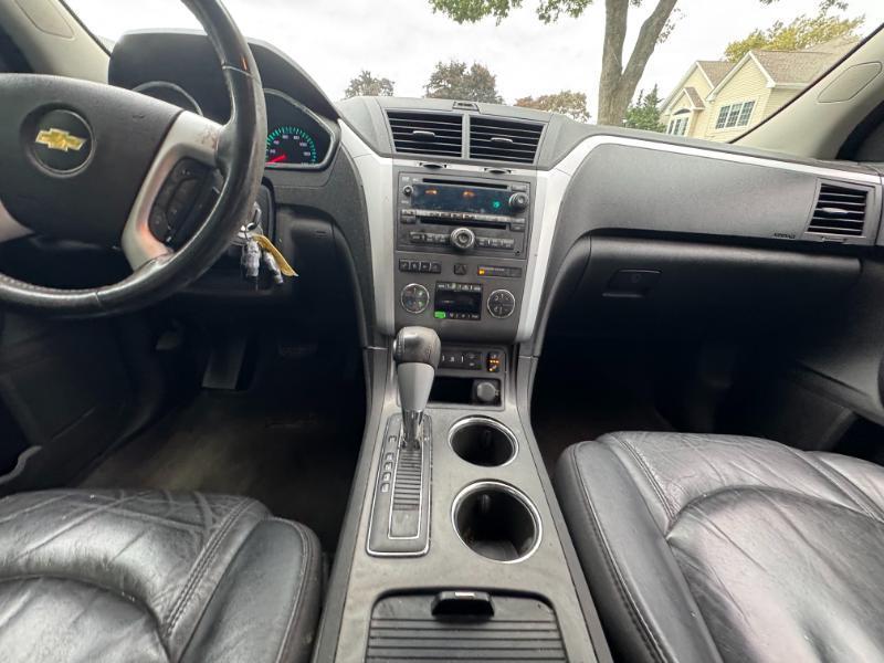 Chevrolet Traverse 2LT AWD 2011