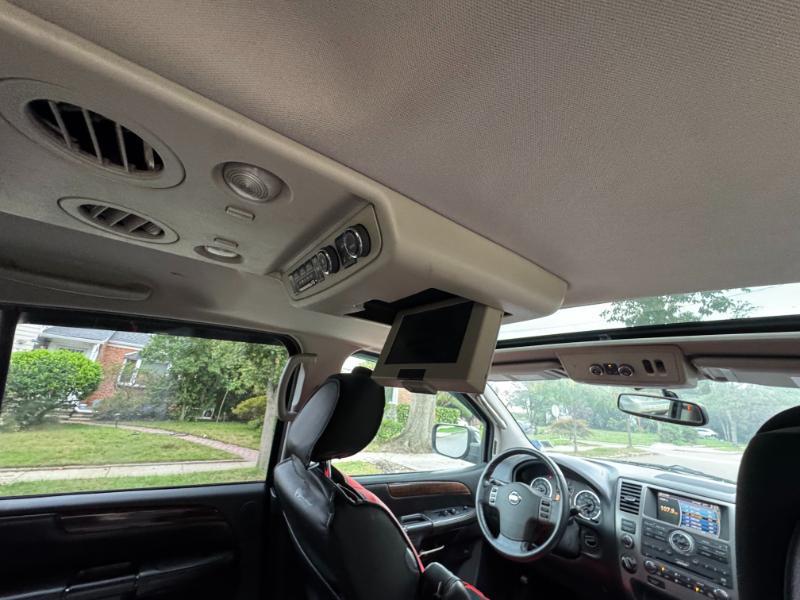 Nissan Armada Titanium 4WD 2010
