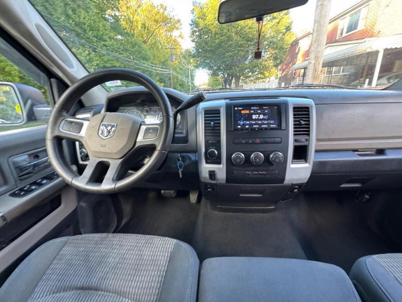Dodge Ram 1500 SLT Quad Cab 4WD 2009