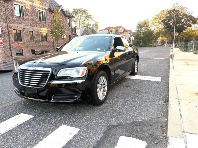 2013 Chrysler 300 RWD