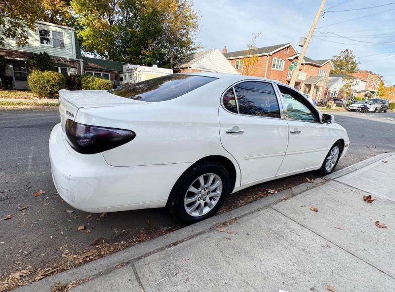 Lexus ES 330 Sedan 2004