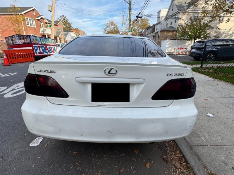 Lexus ES 330 Sedan 2004