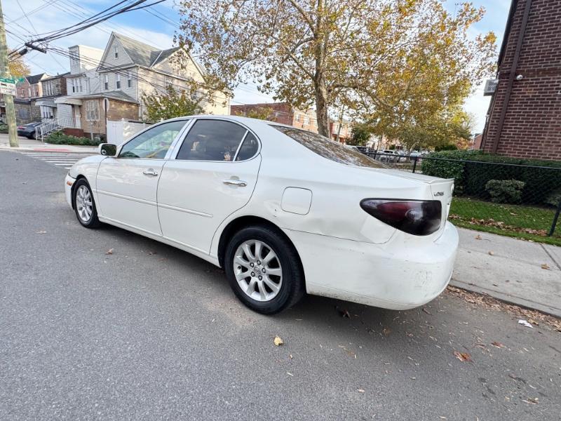 Lexus ES 330 Sedan 2004
