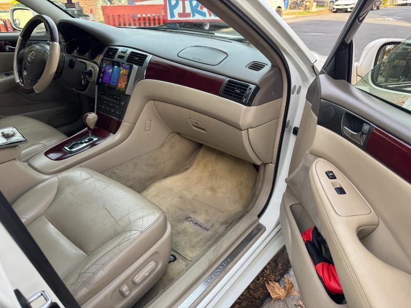 Lexus ES 330 Sedan 2004