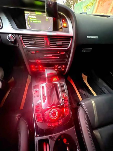 Audi A5 Coupe 2.0T quattro Tiptronic 2011